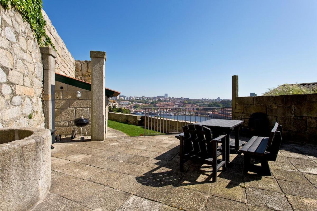 A House With A View - 1st Floor Apartamento *